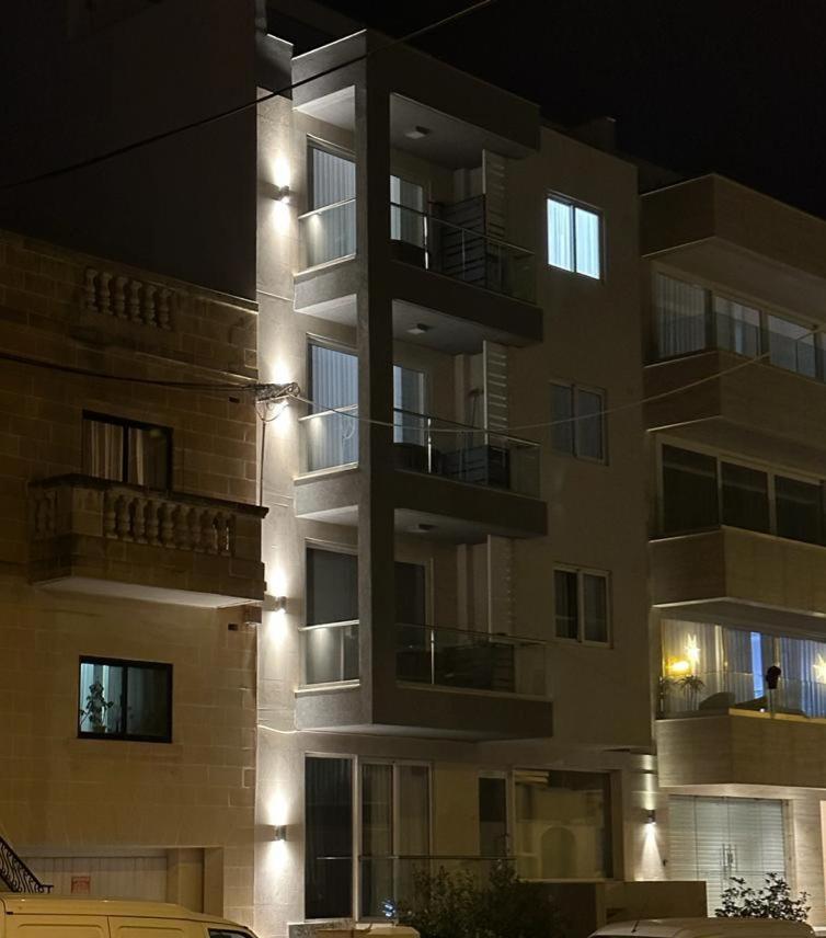 Skylark 2 Apartment With Terrace Is-Swieqi Luaran gambar